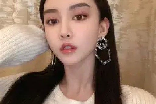 74岁刘晓庆再曝大瓜！和助理同居6年未离婚百亿婚姻是空壳骗局